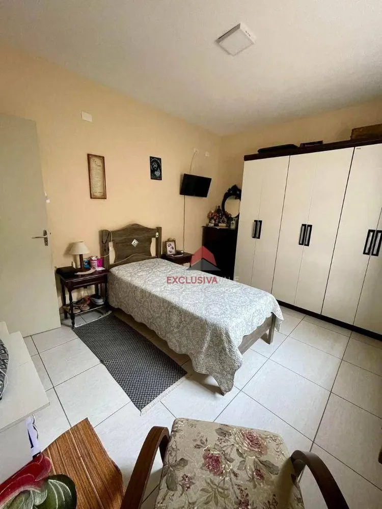 Casa, 3 quartos, 175 m² - Foto 1