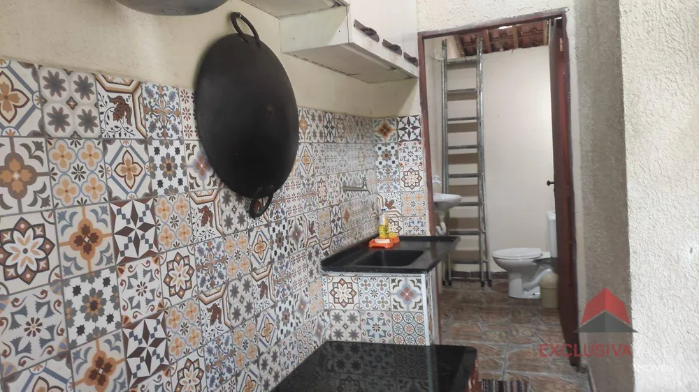 Chácara, 3 quartos, 2340 m² - Foto 1