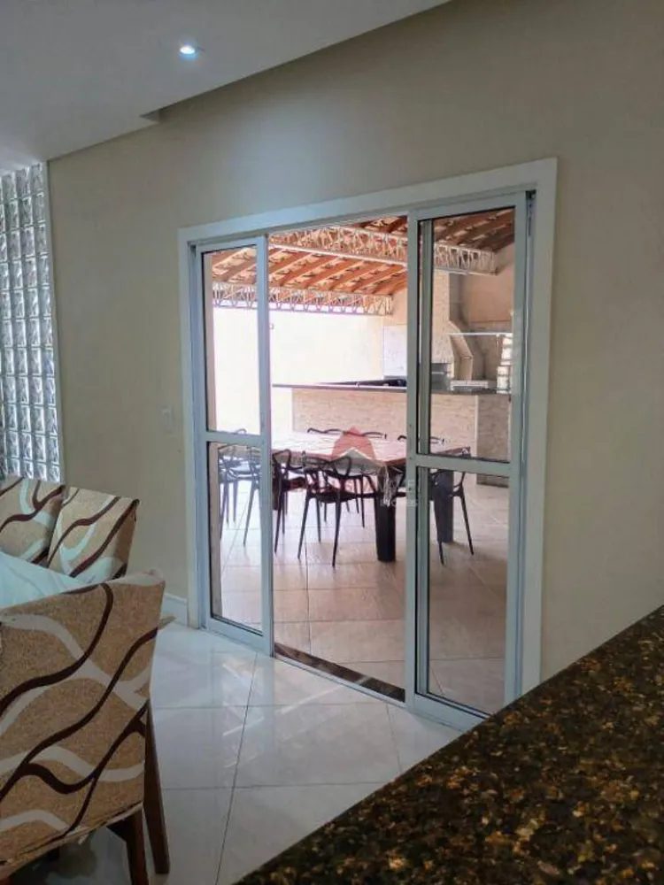 Casa, 2 quartos, 160 m² - Foto 2