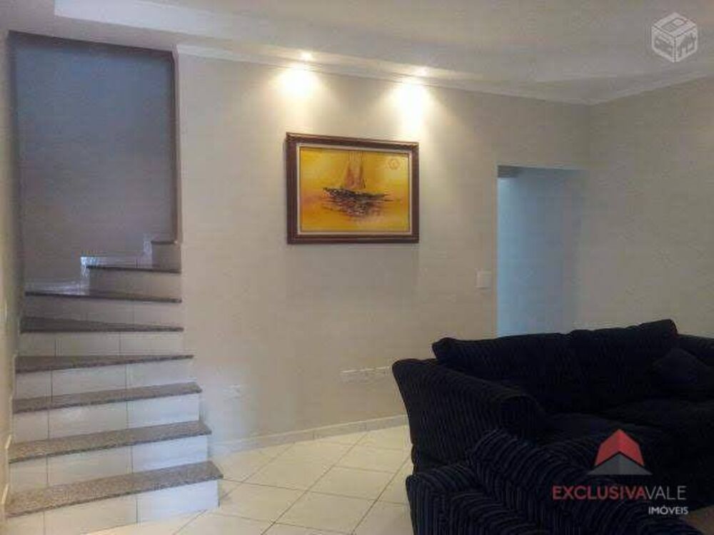 Casa, 4 quartos, 197 m² - Foto 1