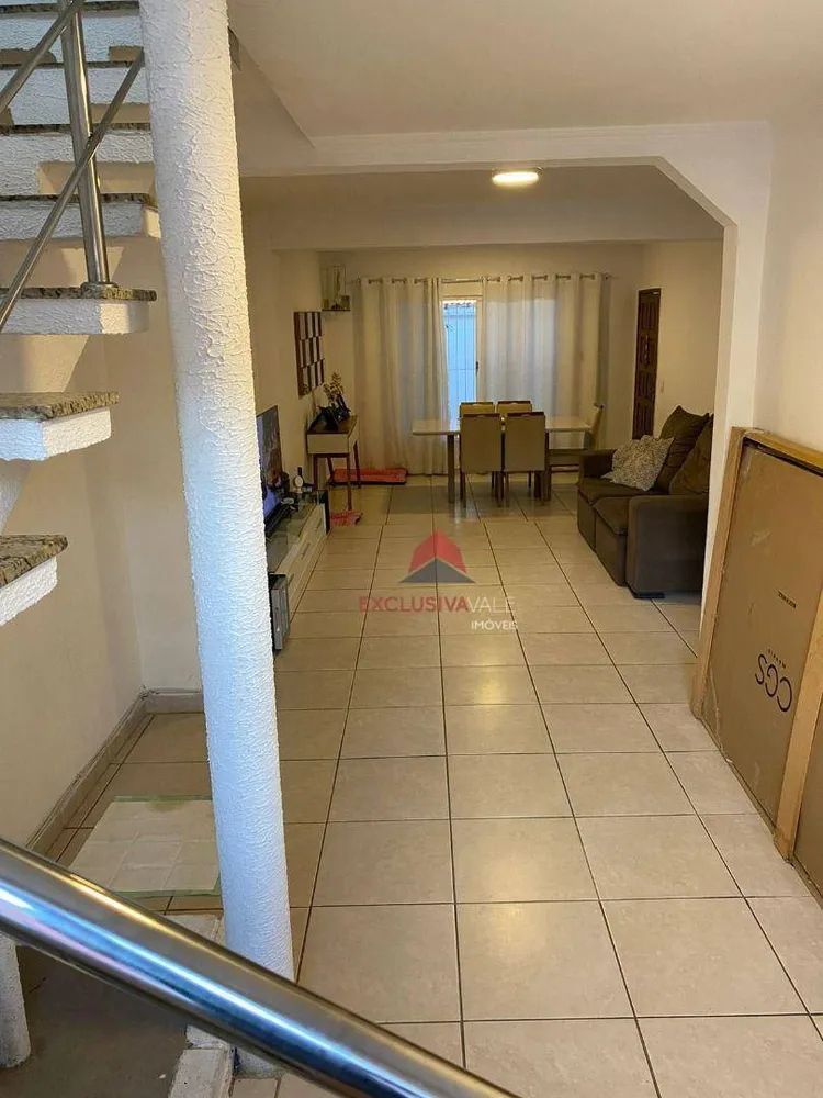 Casa, 4 quartos, 200 m² - Foto 1
