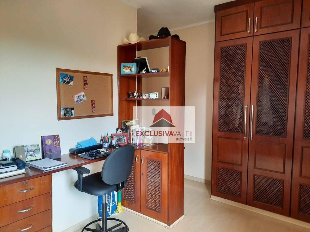 Casa à venda com 4 quartos, 318m² - Foto 8
