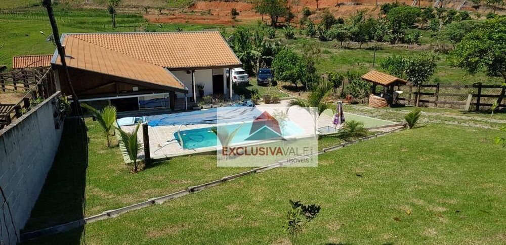 Chácara, 2 quartos, 2200 m² - Foto 1