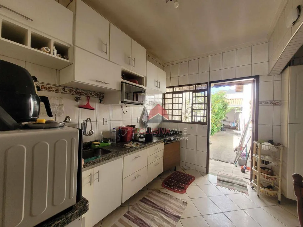 Casa, 3 quartos, 191 m² - Foto 3