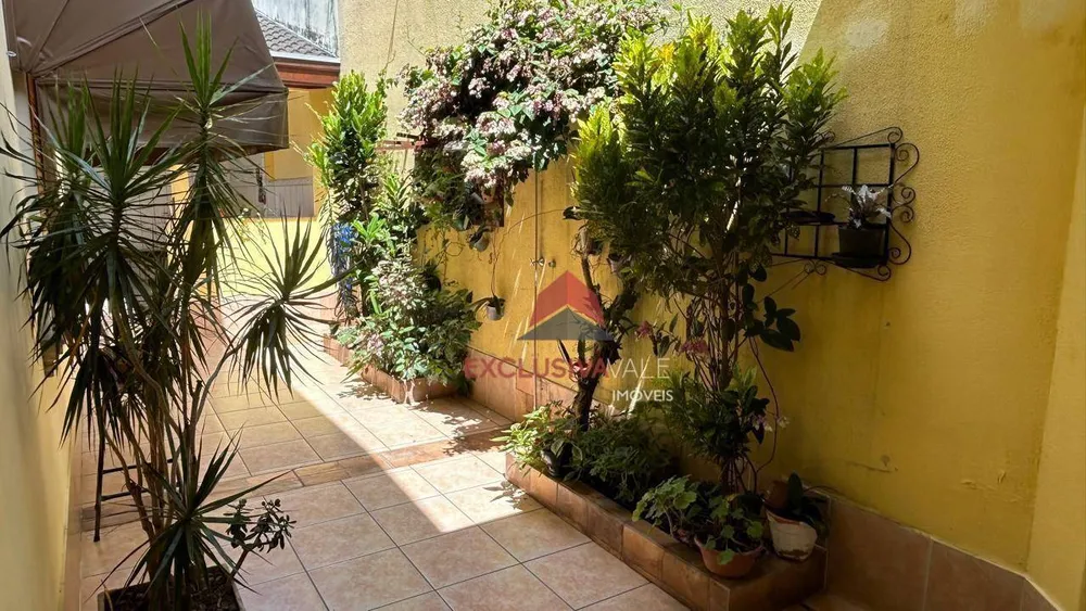 Casa, 3 quartos, 141 m² - Foto 2