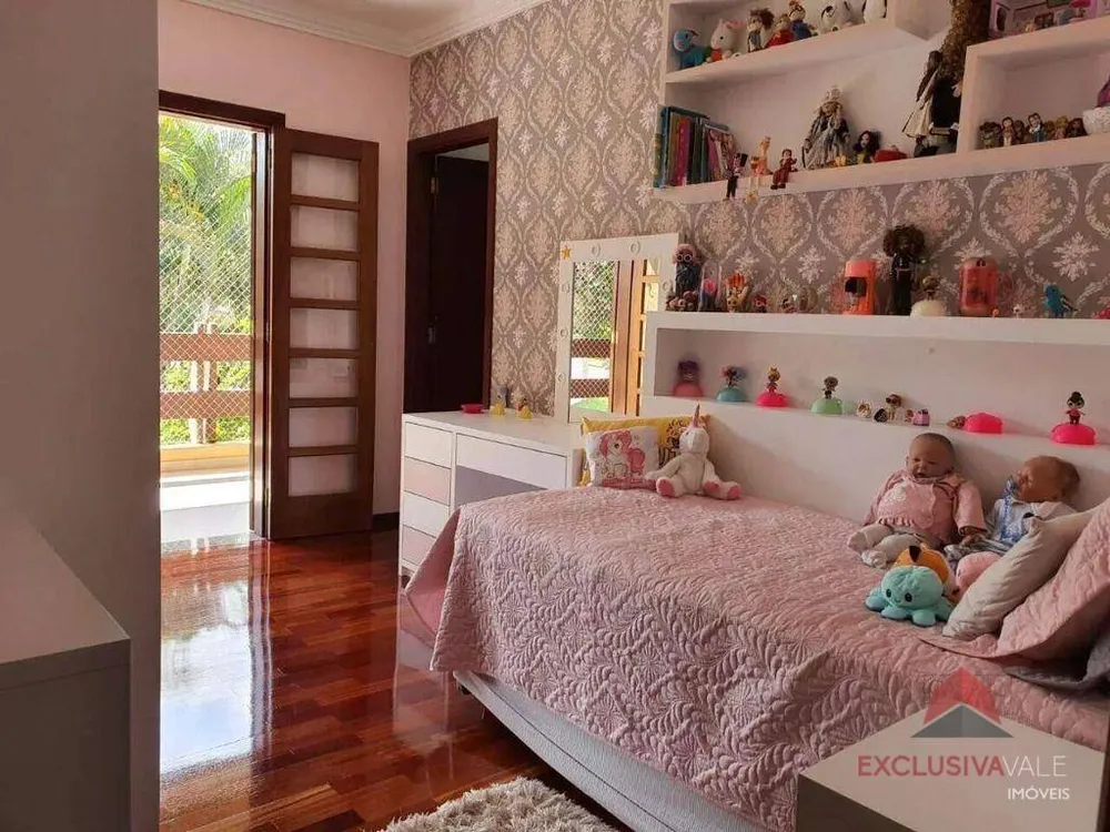 Casa, 4 quartos, 322 m² - Foto 1