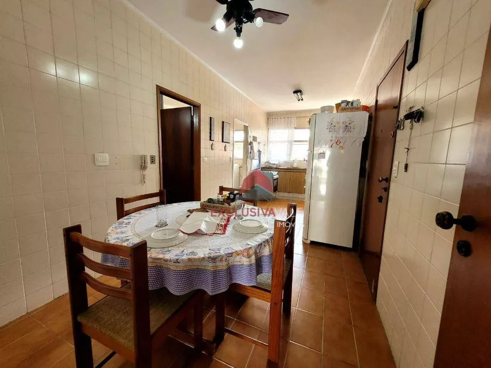 Apartamento, 3 quartos, 200 m² - Foto 1