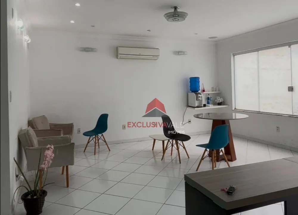 Casa, 7 quartos, 273 m² - Foto 2