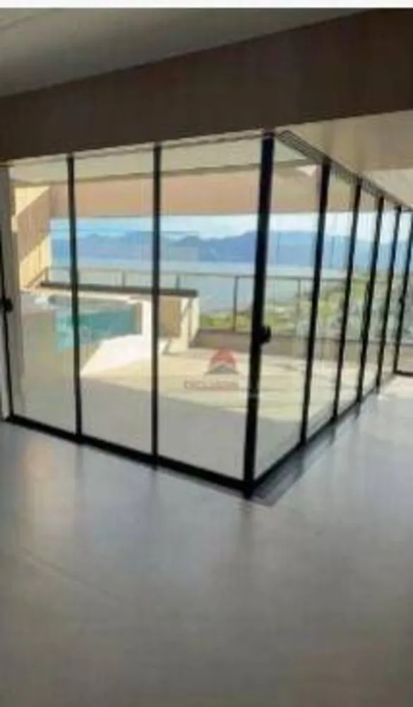 Cobertura, 3 quartos, 240 m² - Foto 4