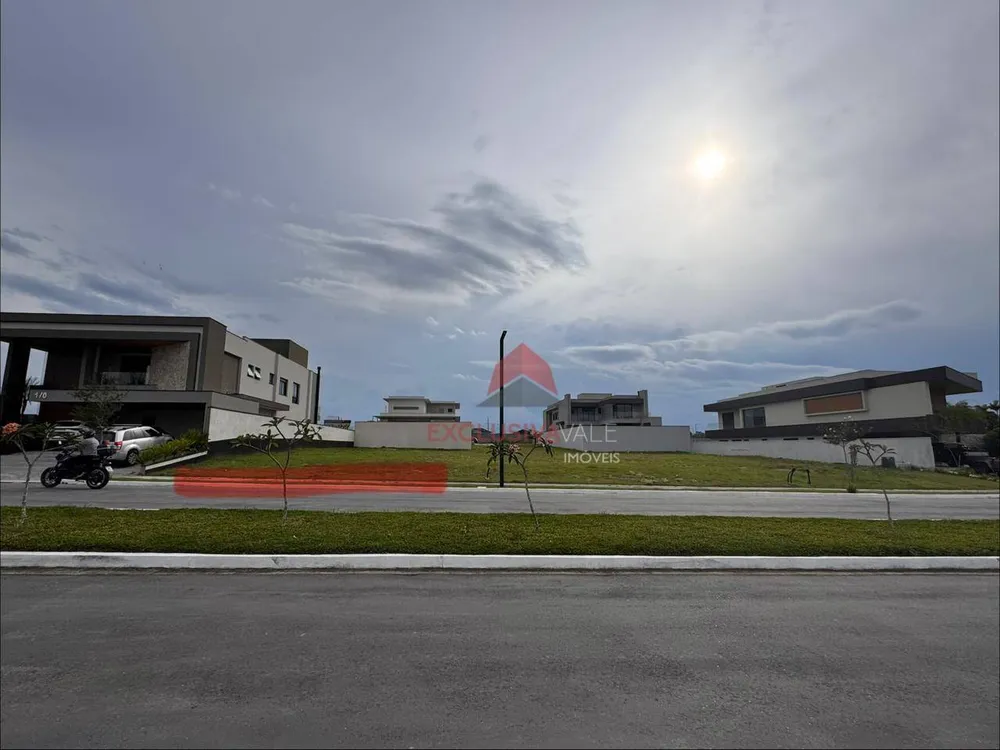 Loteamento e Condomínio, 650 m² - Foto 2