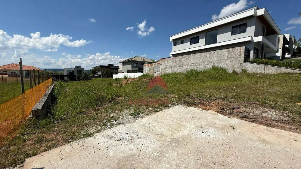 Loteamento e Condomínio, 600 m² - Foto 1