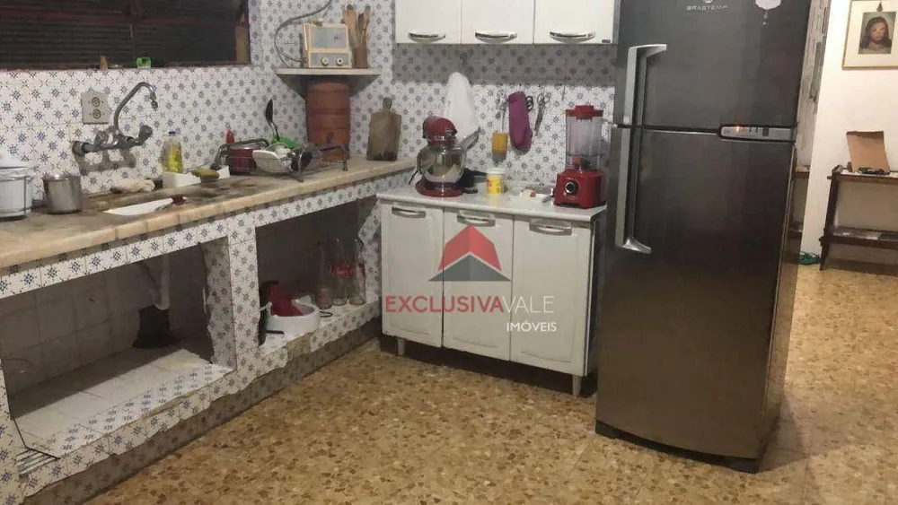 Casa, 3 quartos, 224 m² - Foto 2