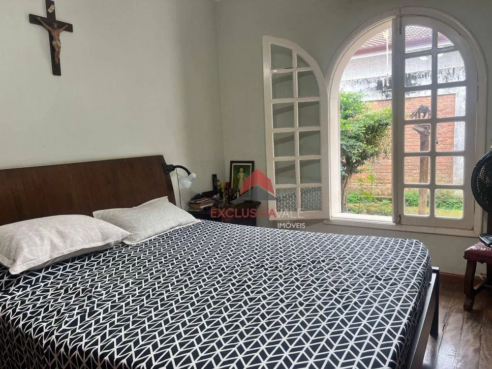 Casa, 5 quartos, 380 m² - Foto 1