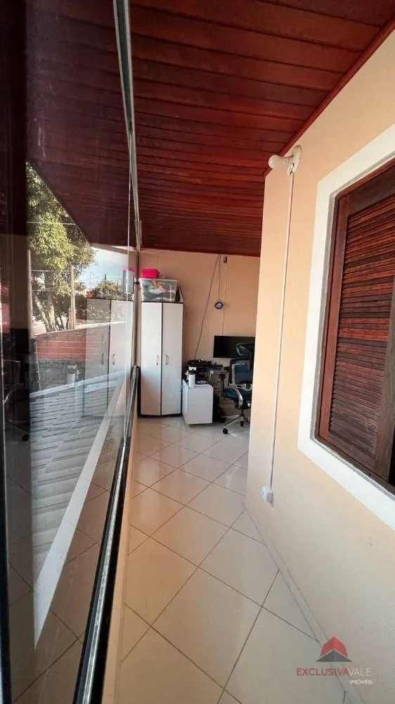 Casa, 3 quartos, 206 m² - Foto 1