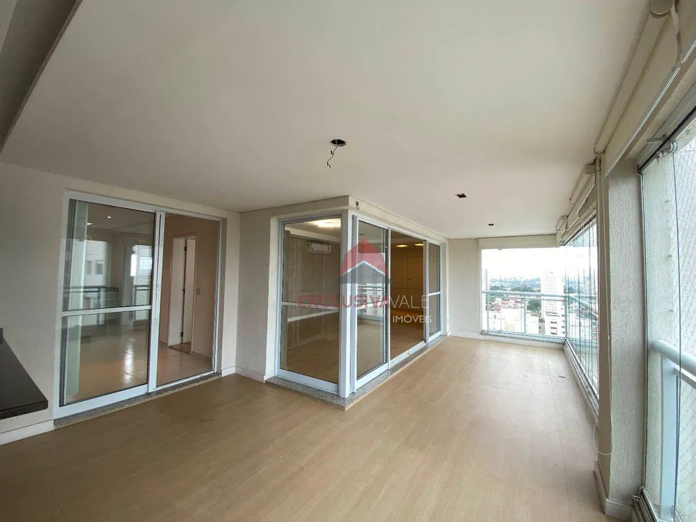 Apartamento, 3 quartos, 189 m² - Foto 2