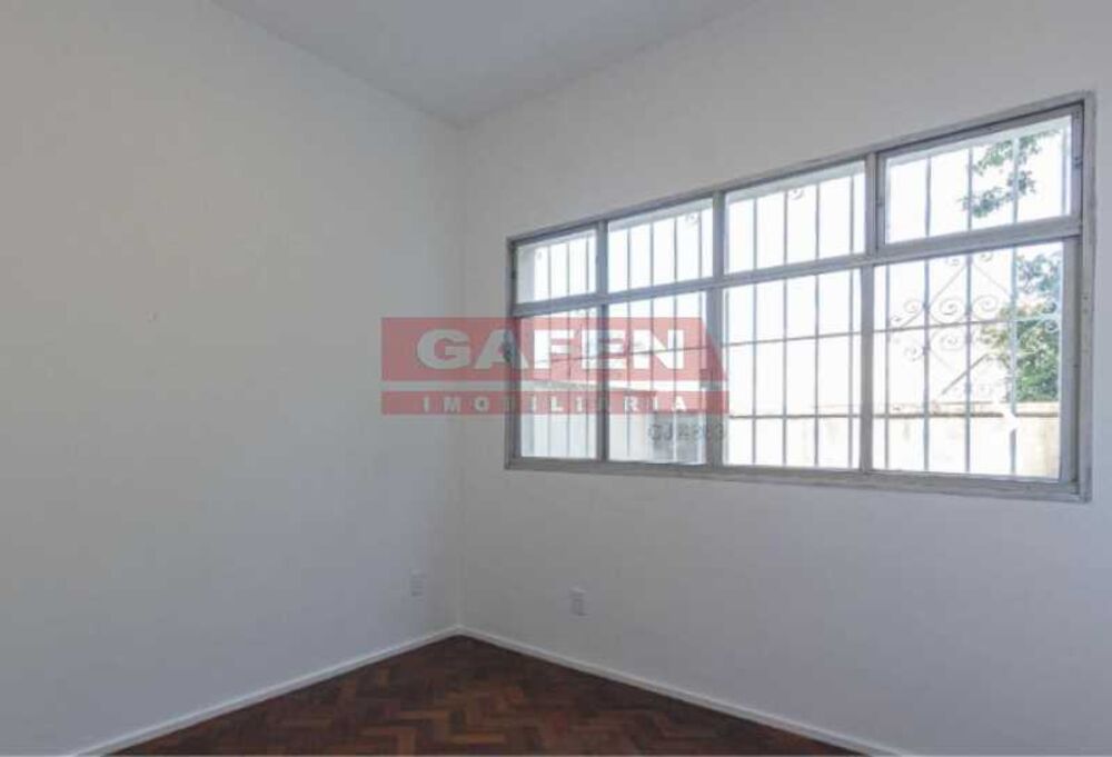 Apartamento à venda com 3 quartos, 93m² - Foto 3