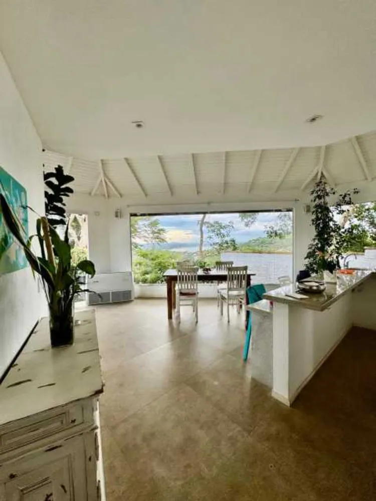 Casa, 5 quartos, 200 m² - Foto 1