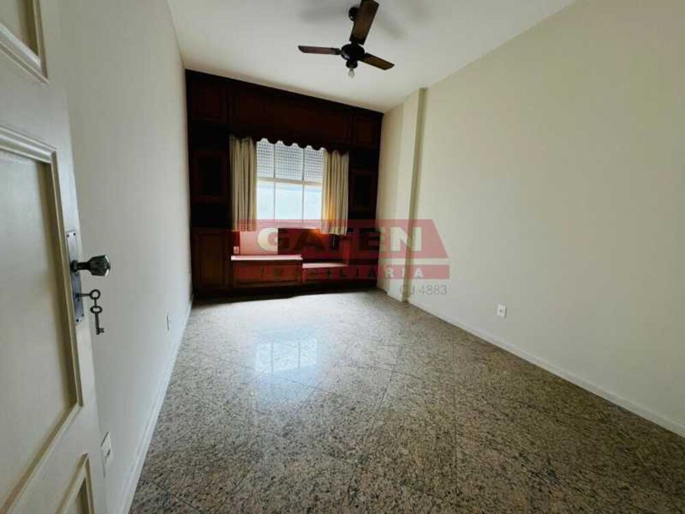 Apartamento, 3 quartos, 270 m² - Foto 1
