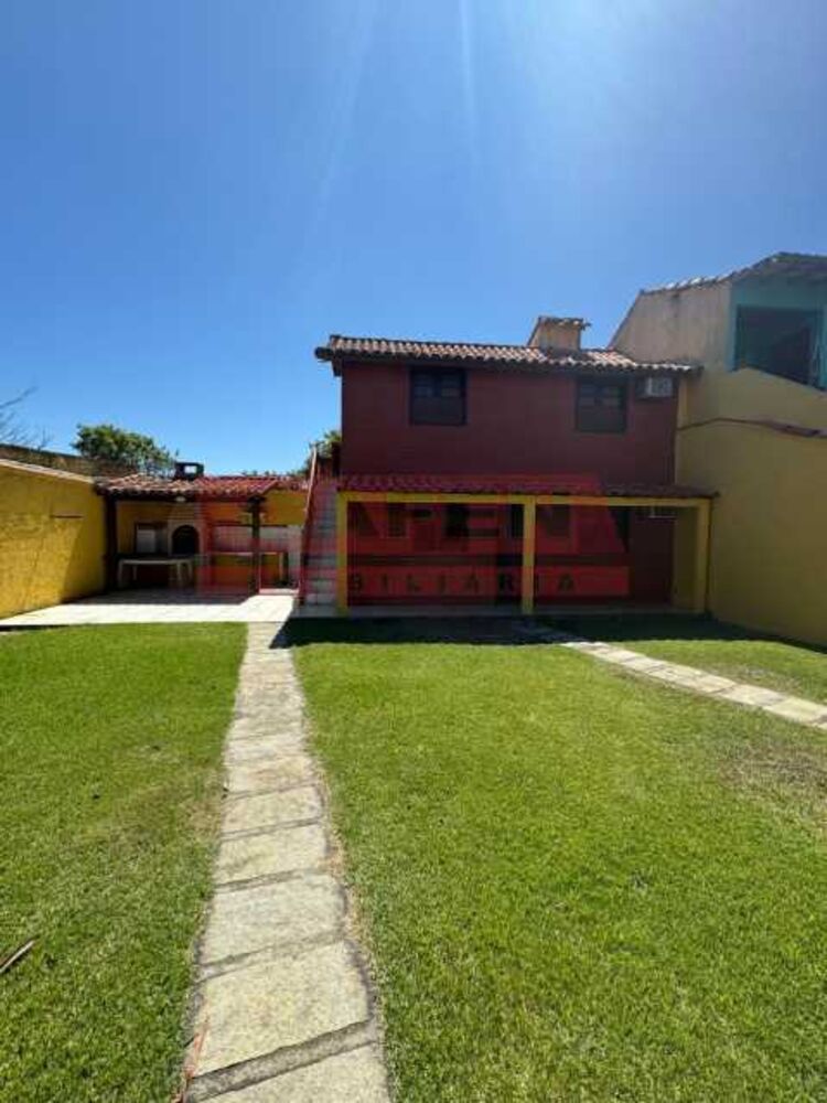 Casa à venda com 4 quartos, 200m² - Foto 3