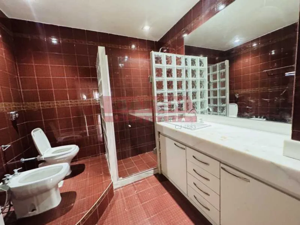 Apartamento, 3 quartos, 210 m² - Foto 2