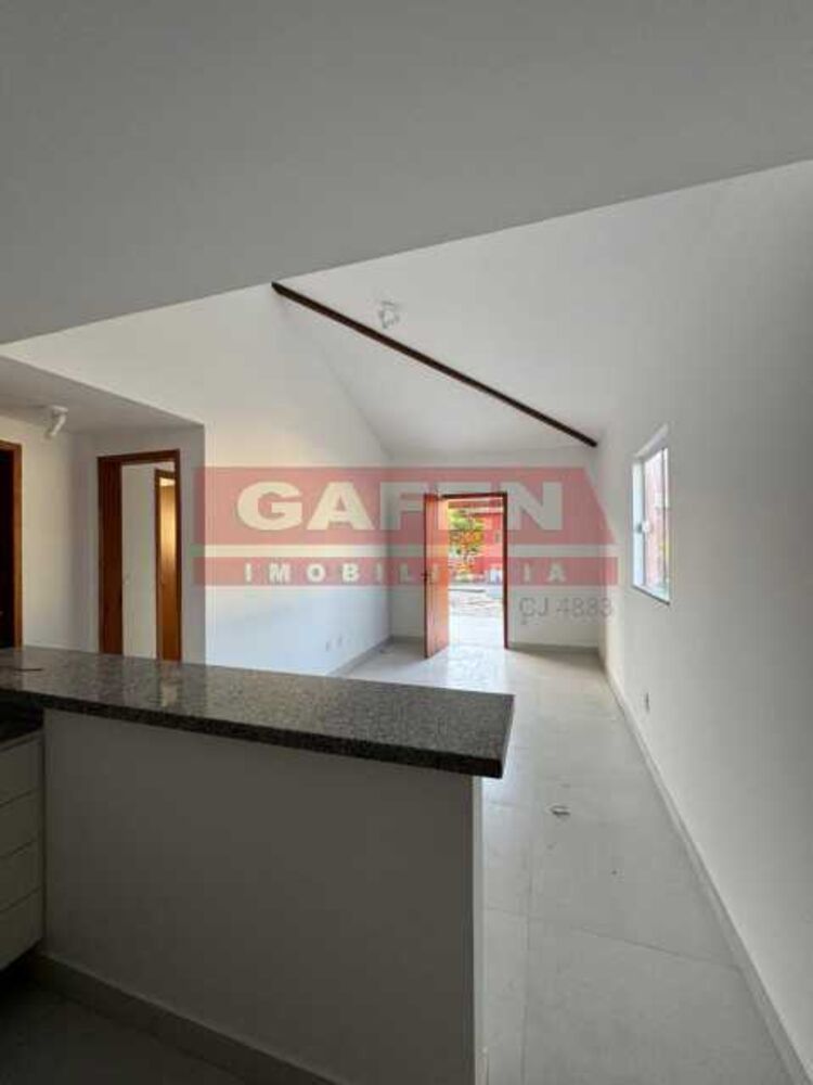 Casa para alugar com 2 quartos, 45m² - Foto 1