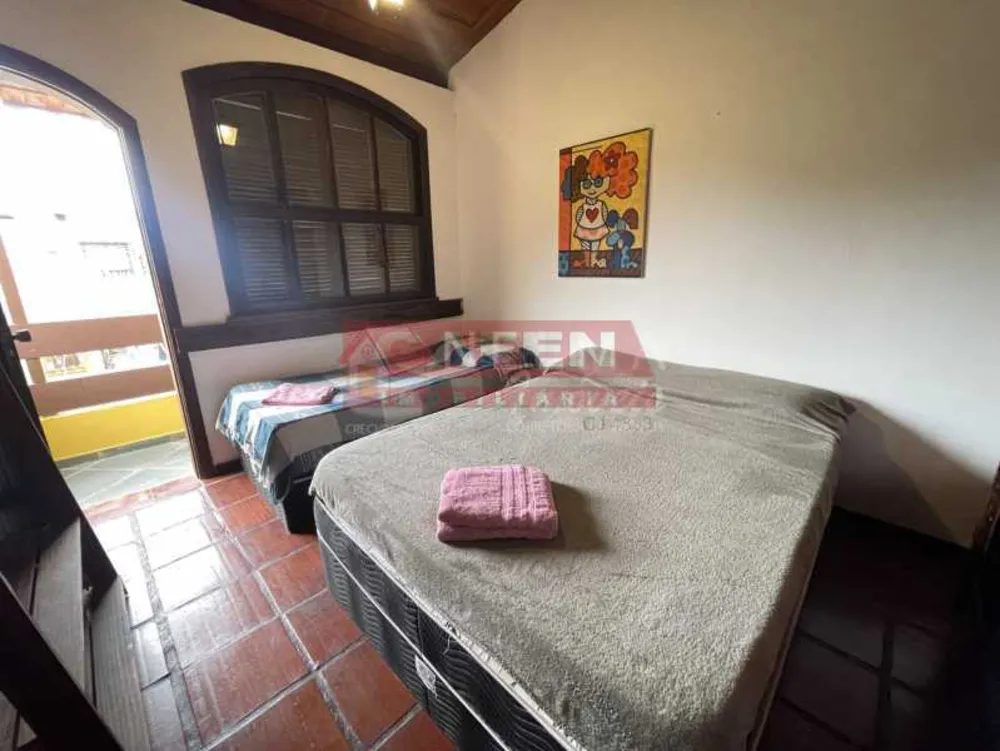 Casa, 4 quartos, 214 m² - Foto 2
