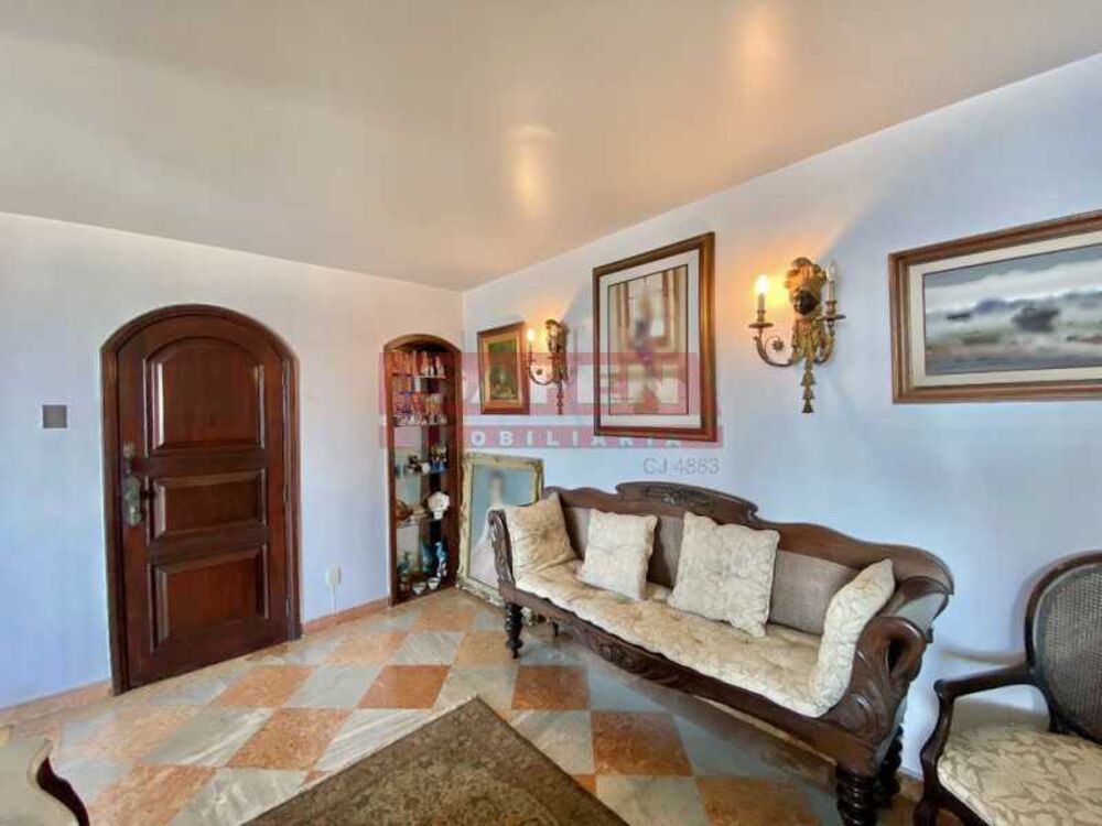 Apartamento à venda com 4 quartos, 265m² - Foto 2