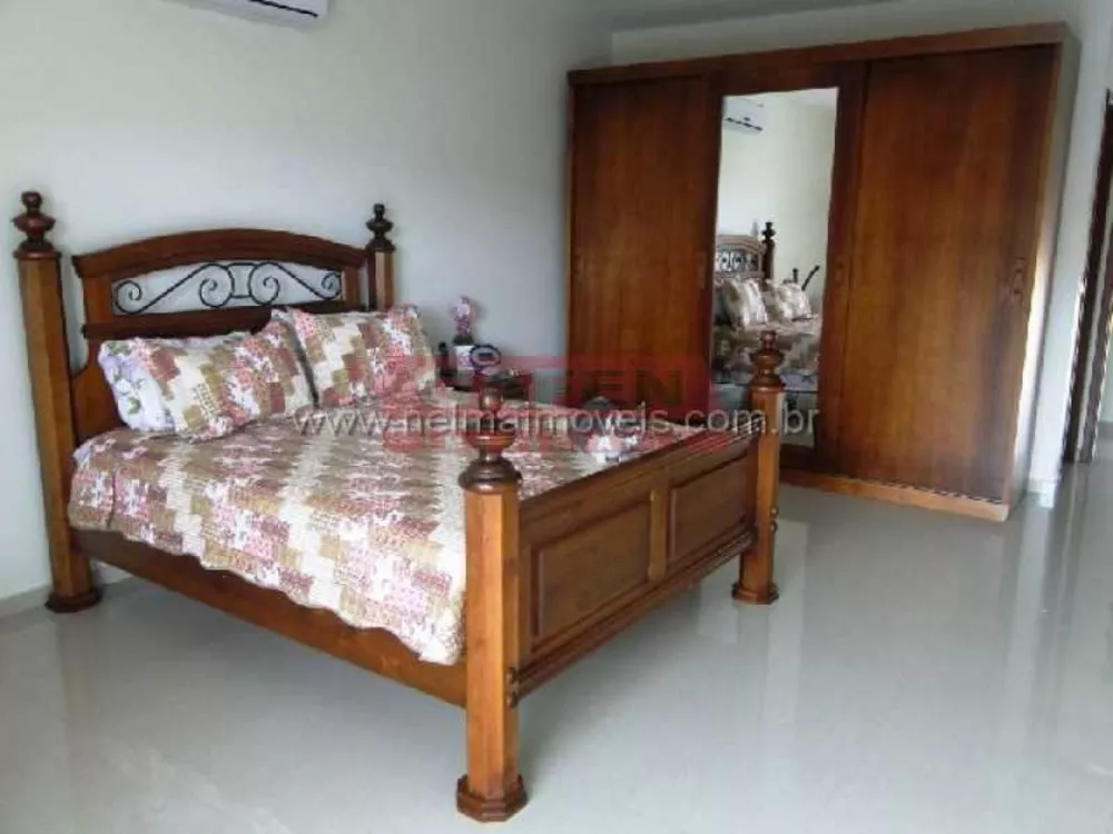 Casa, 6 quartos, 340 m² - Foto 2