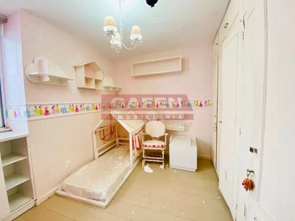 Apartamento, 3 quartos, 200 m² - Foto 1