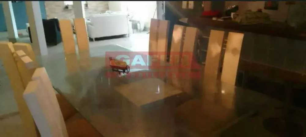 Casa, 5 quartos, 220 m² - Foto 3
