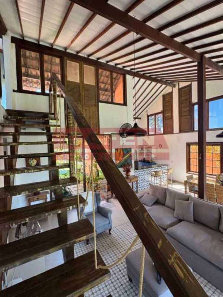 Casa à venda com 4 quartos, 290m² - Foto 2