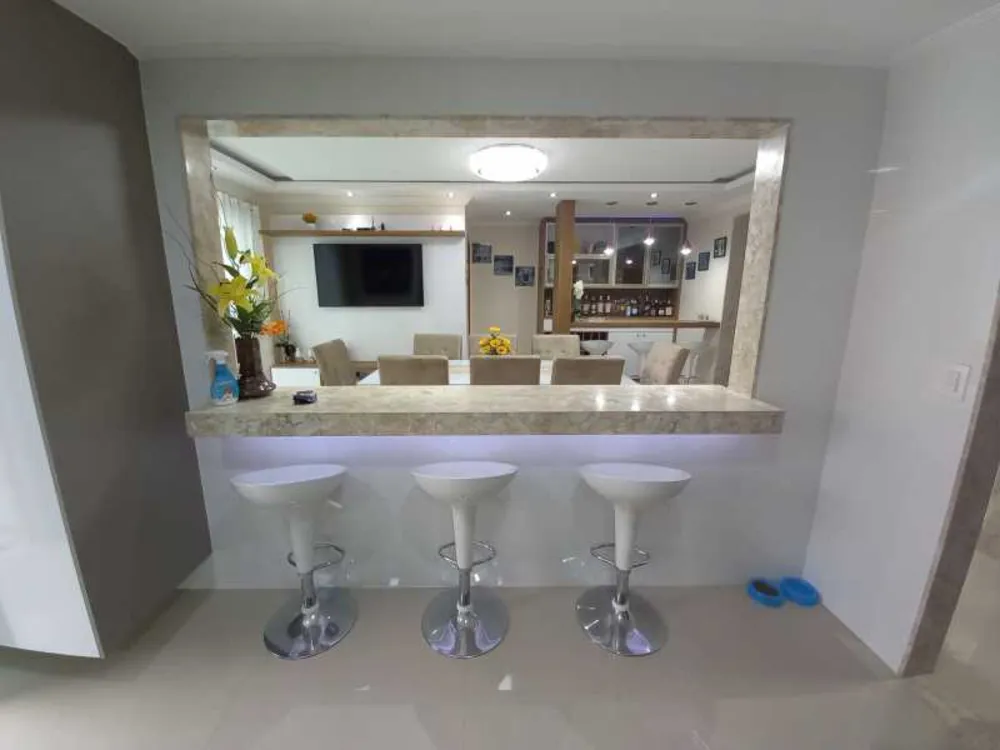 Casa, 4 quartos, 240 m² - Foto 8