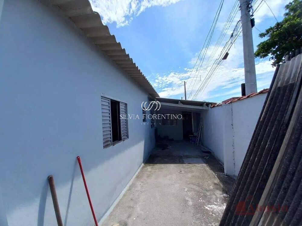 Casa, 1 quarto, 131 m² - Foto 2