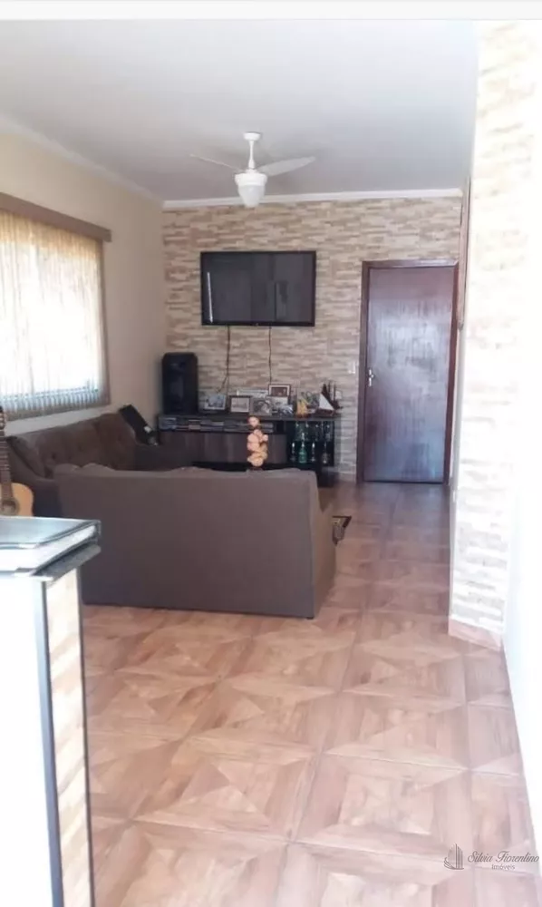 Casa à venda com 3 quartos, 60m² - Foto 7