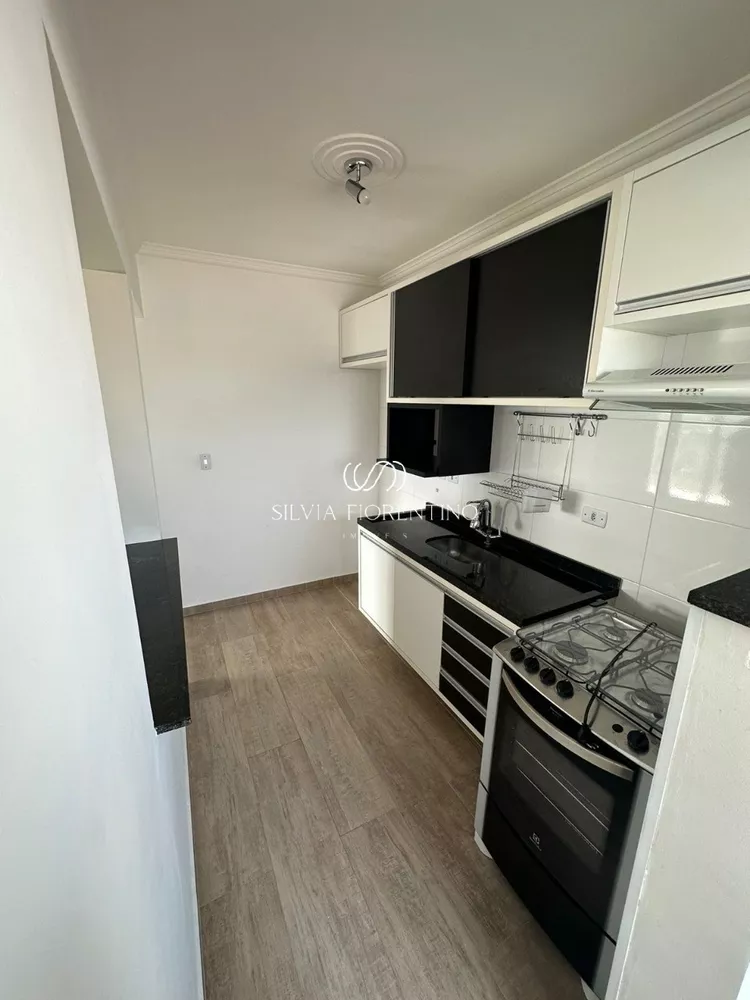 Apartamento à venda com 2 quartos, 72m² - Foto 3