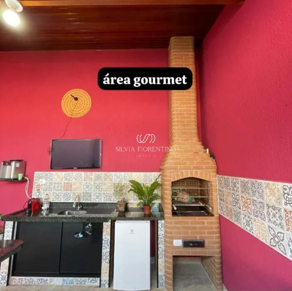 Casa, 3 quartos, 253 m² - Foto 1