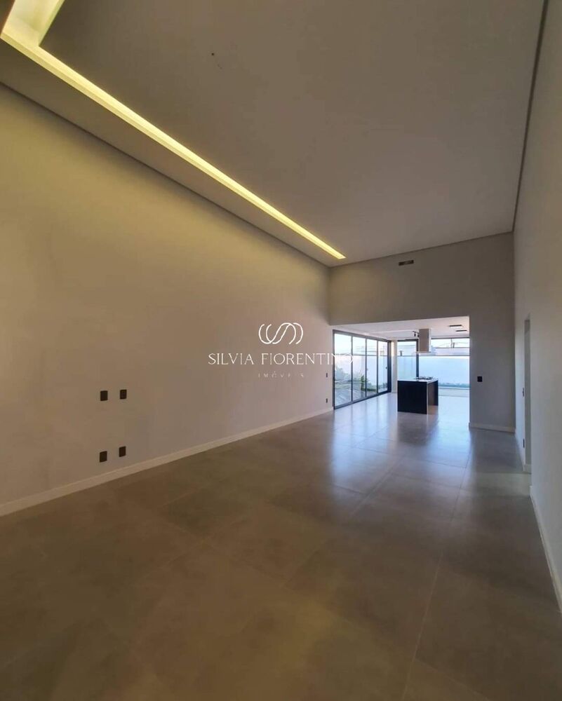 Casa à venda com 3 quartos, 360m² - Foto 3
