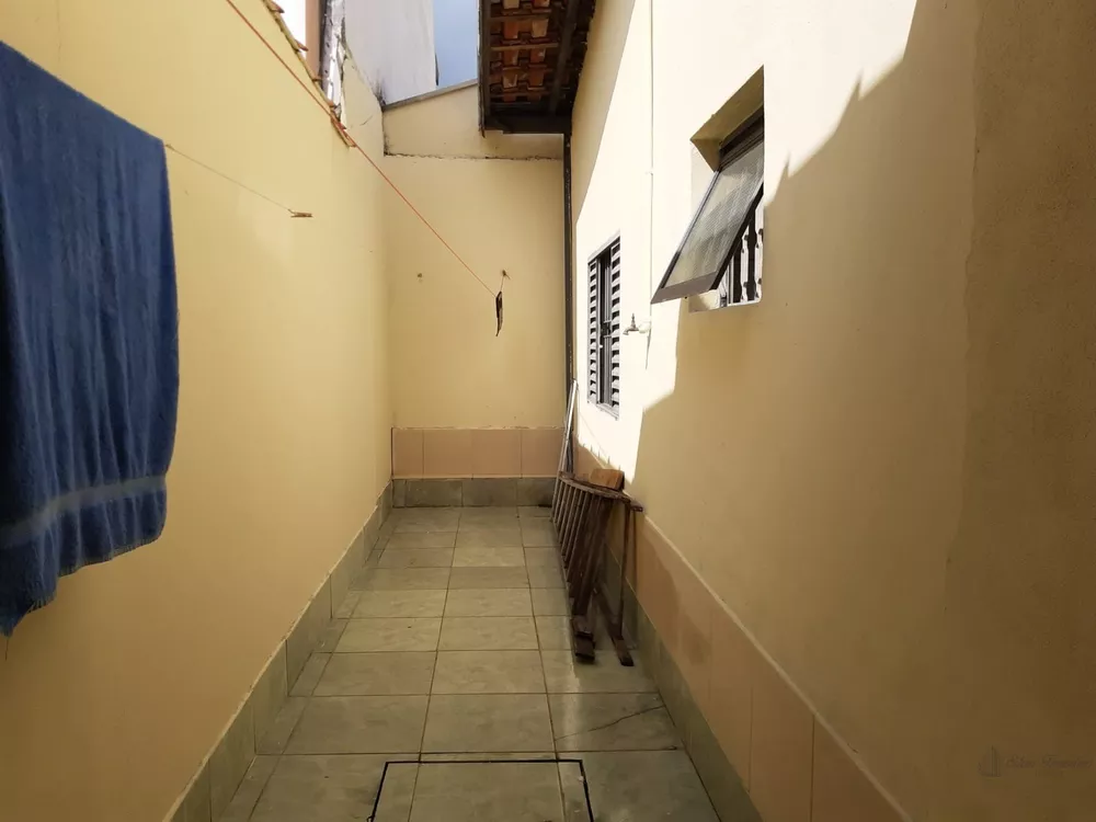 Casa à venda com 3 quartos, 122m² - Foto 3