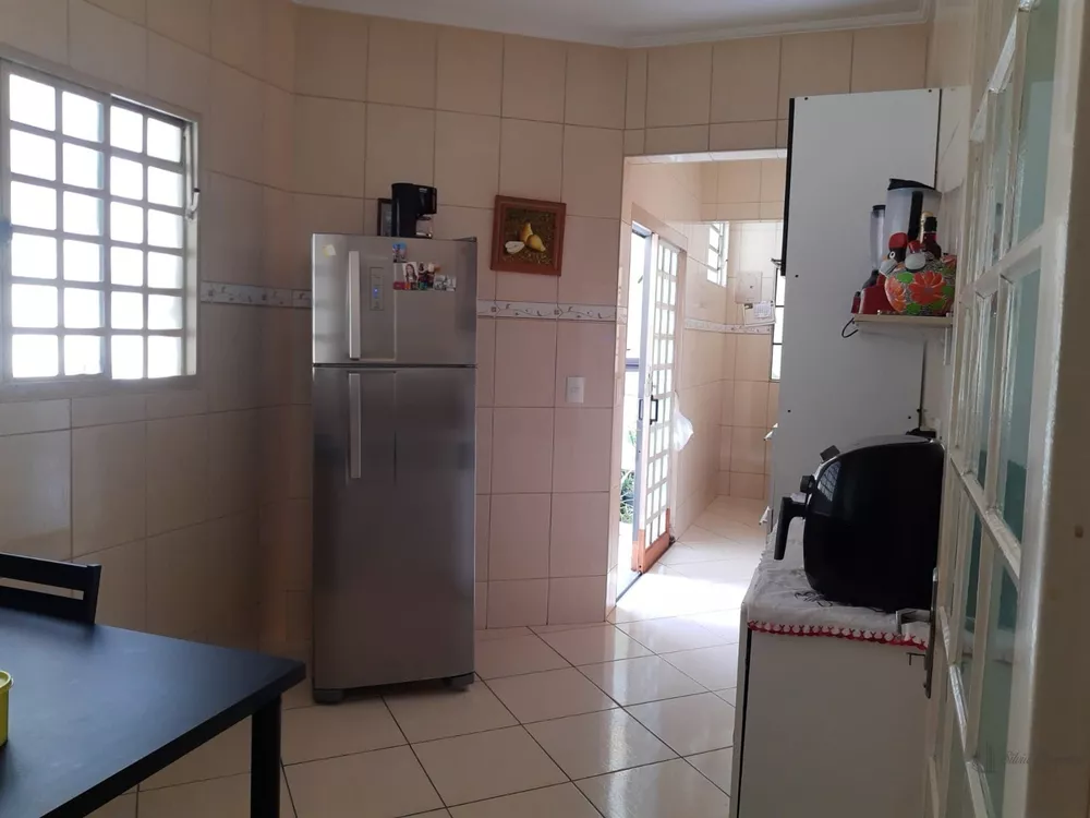 Casa à venda com 3 quartos, 122m² - Foto 5