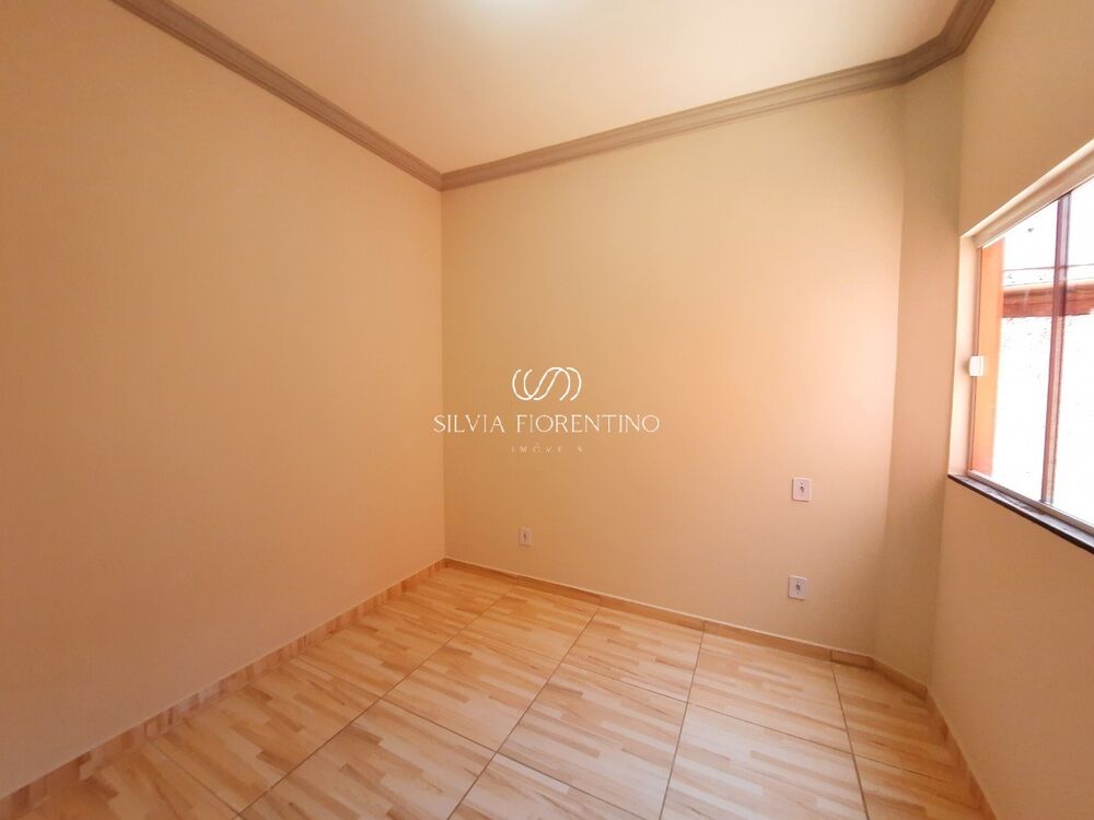 Casa à venda e aluguel com 3 quartos, 125m² - Foto 3
