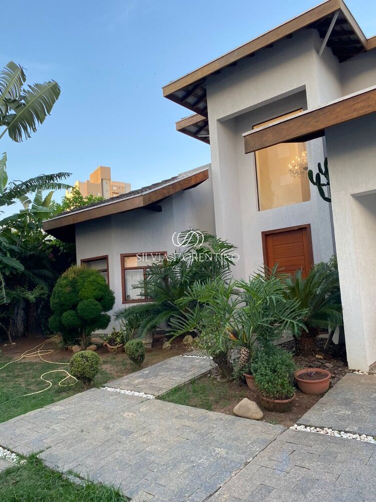 Casa, 4 quartos, 960 m² - Foto 1