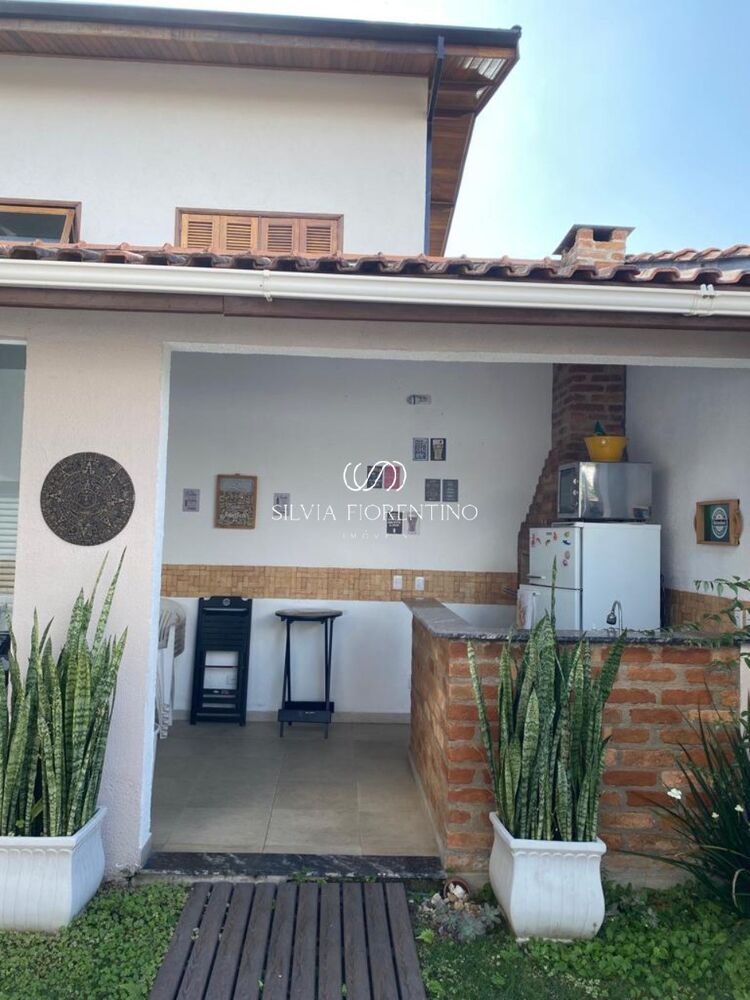 Casa à venda com 3 quartos, 286m² - Foto 6