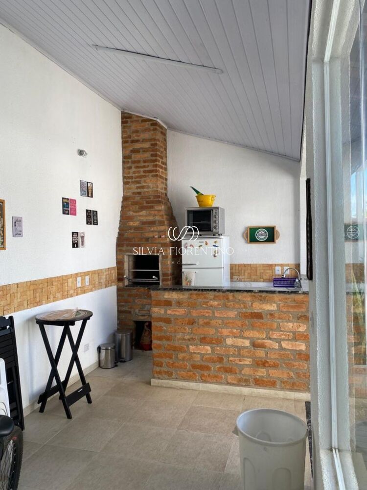 Casa à venda com 3 quartos, 286m² - Foto 3