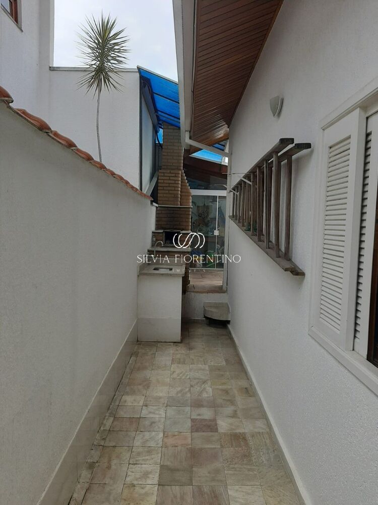 Casa à venda com 3 quartos, 300m² - Foto 12