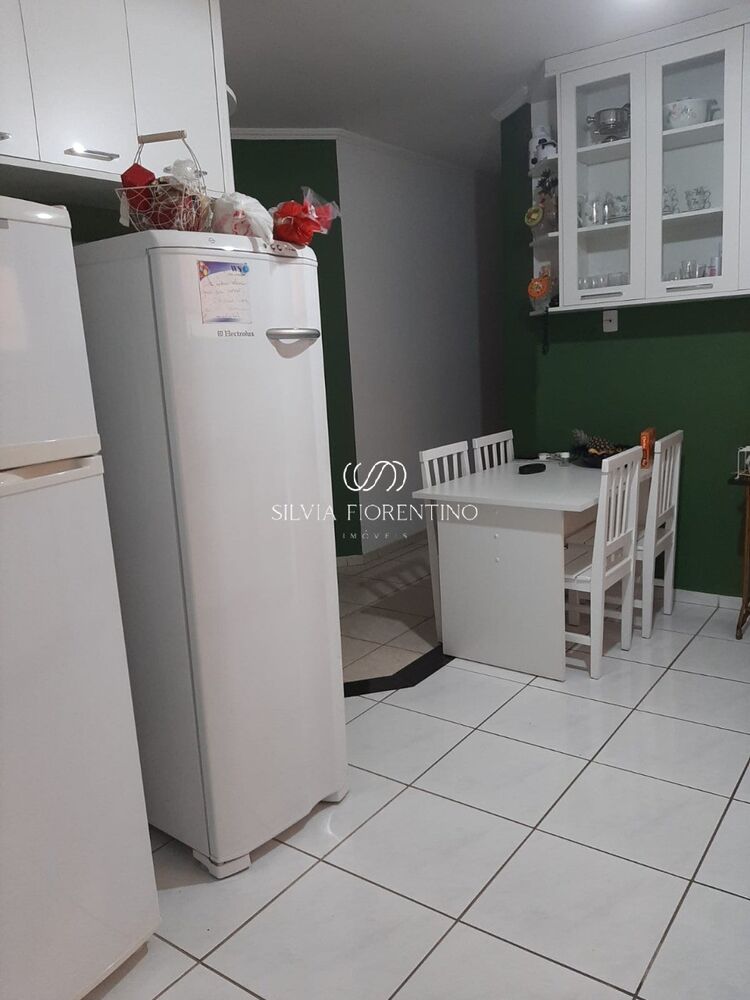 Casa à venda com 3 quartos, 300m² - Foto 16