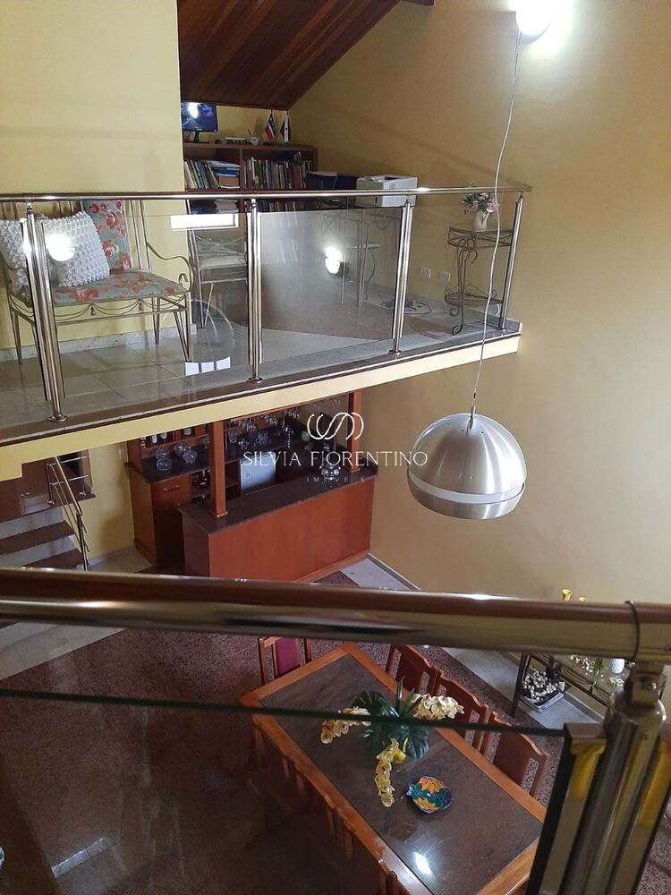 Casa à venda com 3 quartos, 300m² - Foto 5