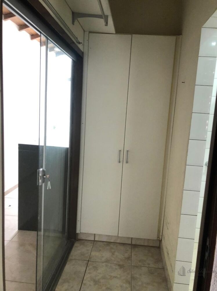 Casa, 4 quartos, 200 m² - Foto 32