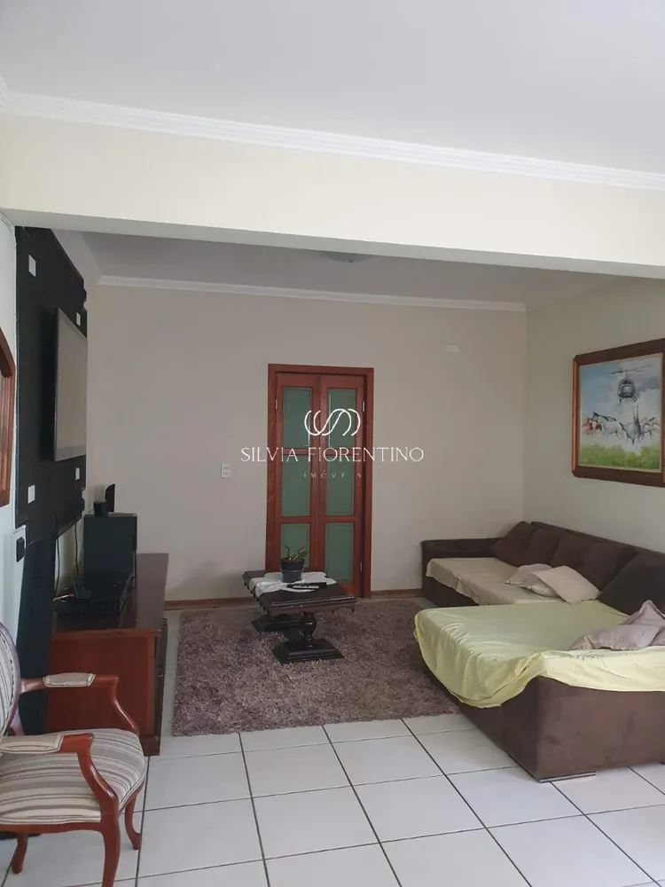 Casa, 4 quartos, 382 m² - Foto 2