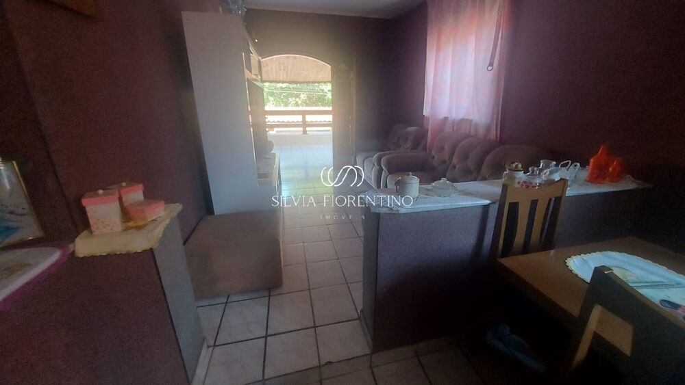 Casa à venda com 3 quartos, 500m² - Foto 3