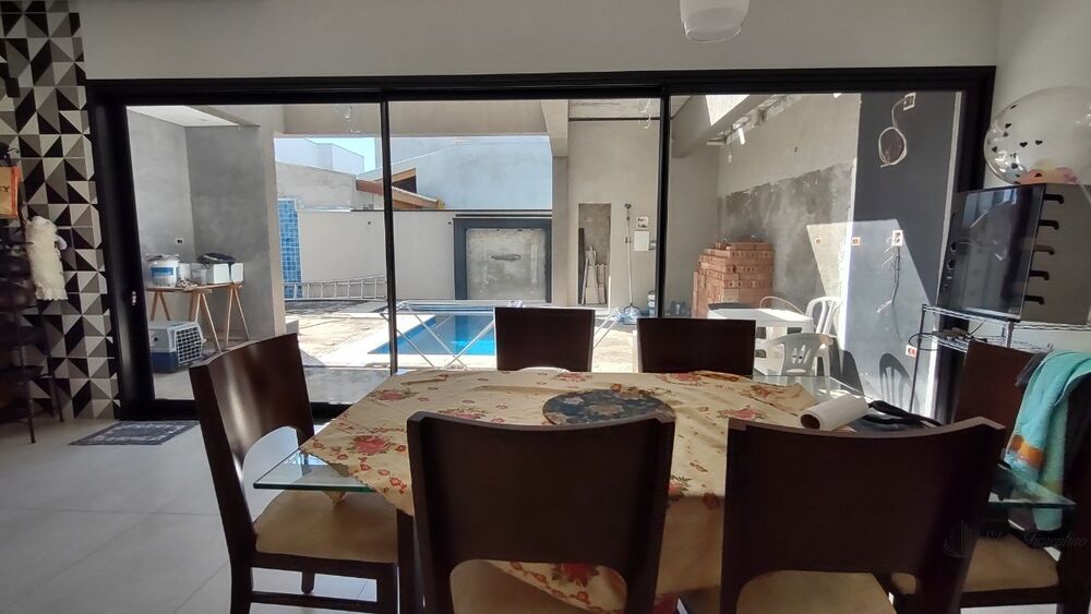 Casa, 4 quartos, 300 m² - Foto 1